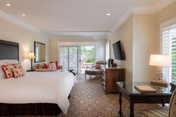 Suite - Westlake Village Inn