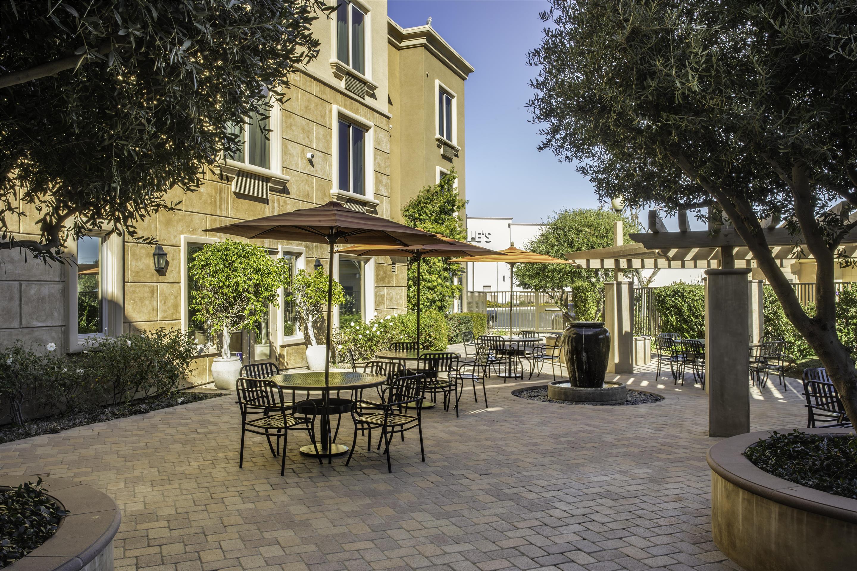 Courtyard | Ayres Hotel Chino Hills – Ontario