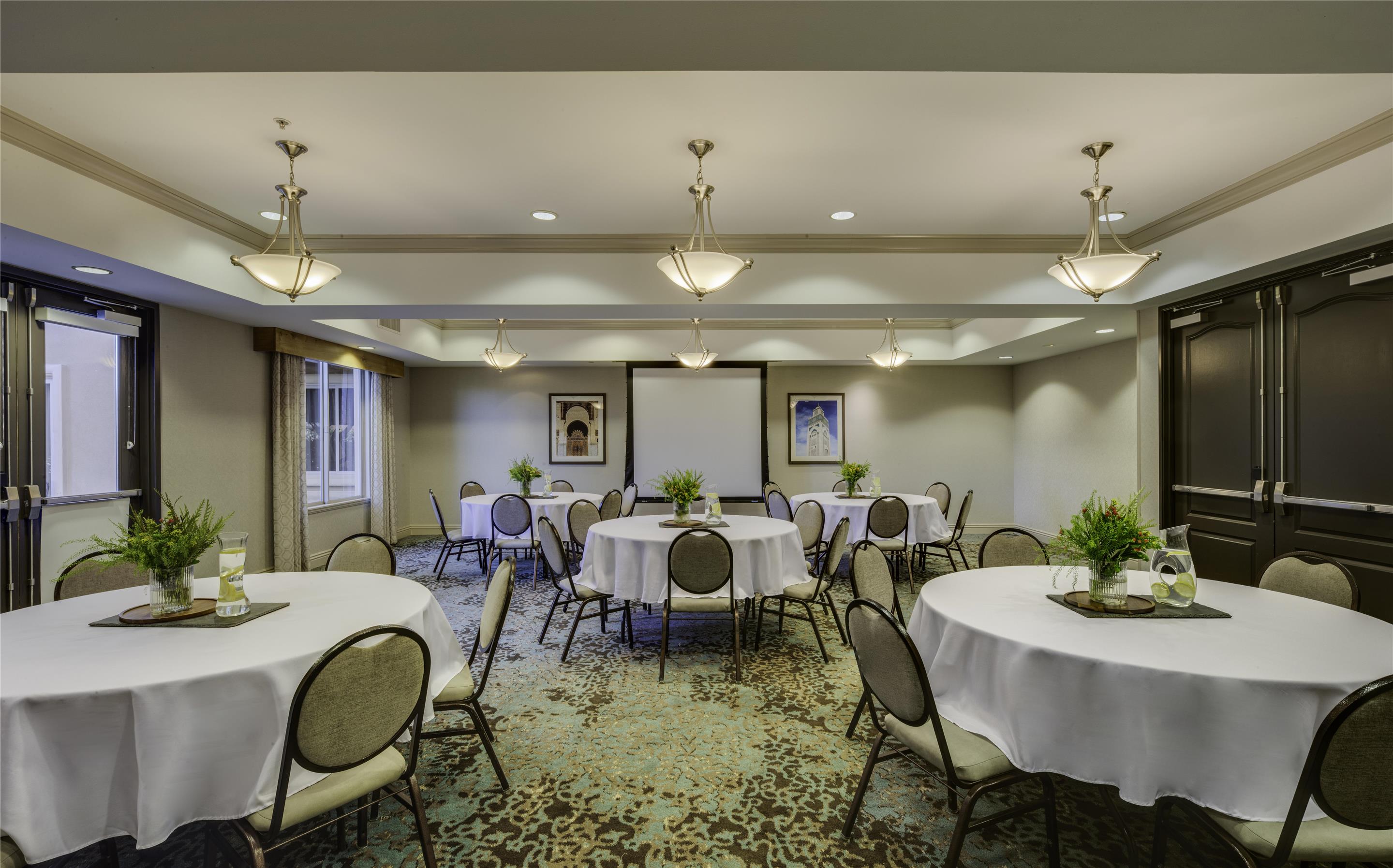 Meeting Room Rounds | Ayres Hotel Chino Hills – Ontario