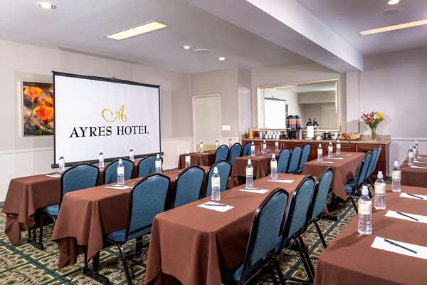  - Ayres Suites Diamond Bar - CA 60, Exit 24