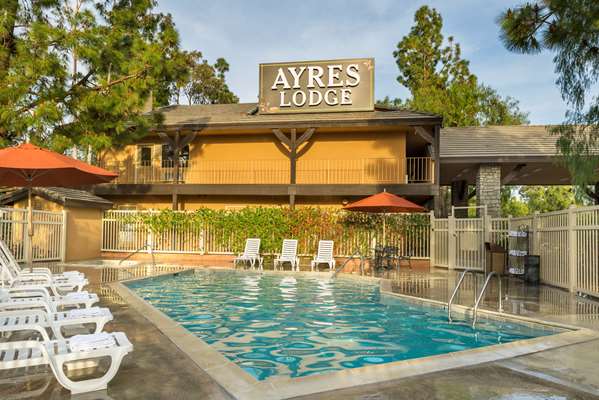 Pool - Ayres Lodge & Suites Alpine