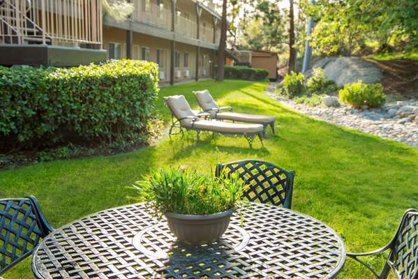  - Ayres Lodge & Suites Alpine