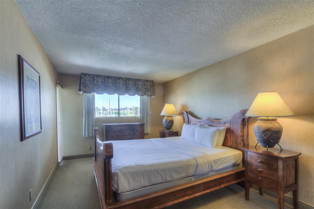 OCEANSIDE MARINA SUITES-guestroom-Guest Room,Indoor/Interior.jpg