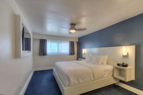  - Oceanside Marina Suites