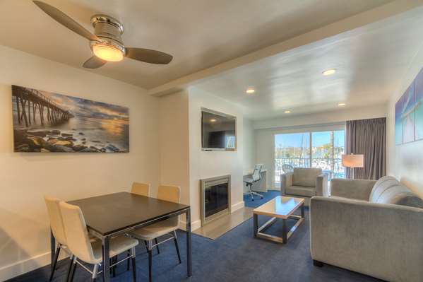  - Oceanside Marina Suites