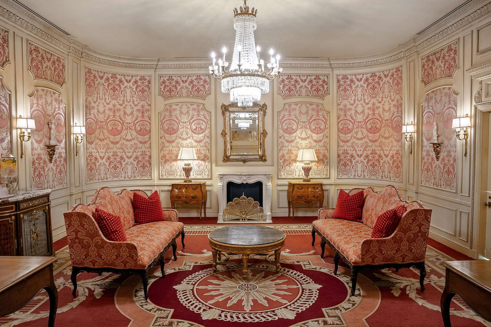 Business Center Bordeaux Room