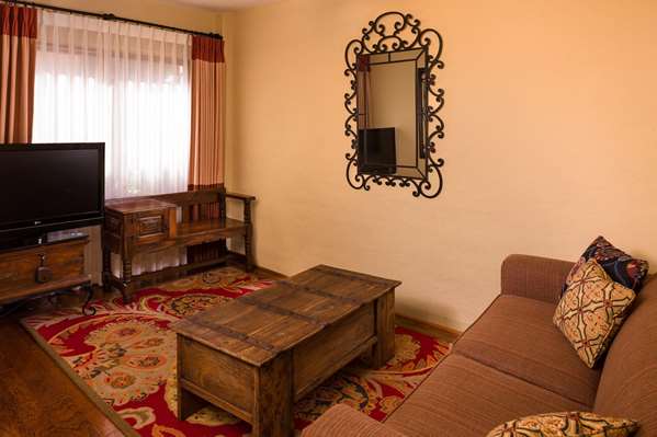  - El Cordova Hotel Coronado