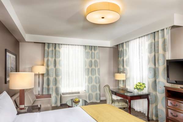  - Ayres Hotel Laguna Woods