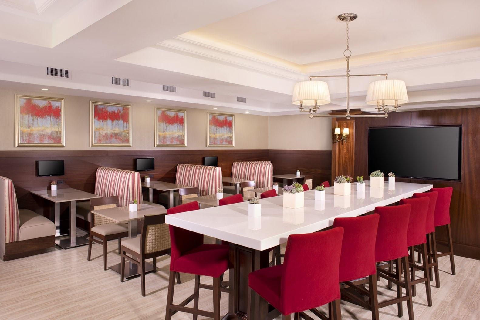 Restaurant | Ayres Hotel Fountain Valley