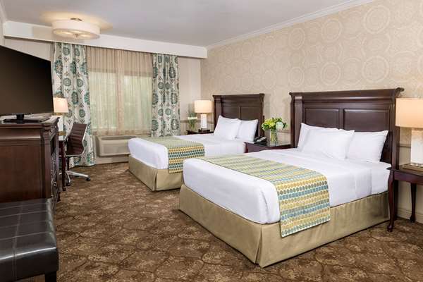  - Ayres Suites Yorba Linda - CA 91, Exit 39