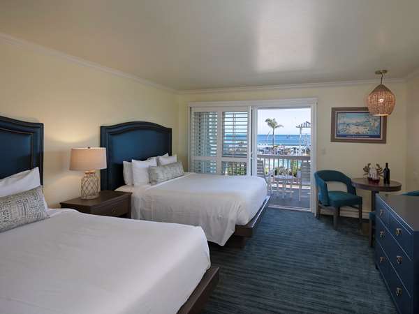 Pool - Avila Lighthouse Suites Avila Beach