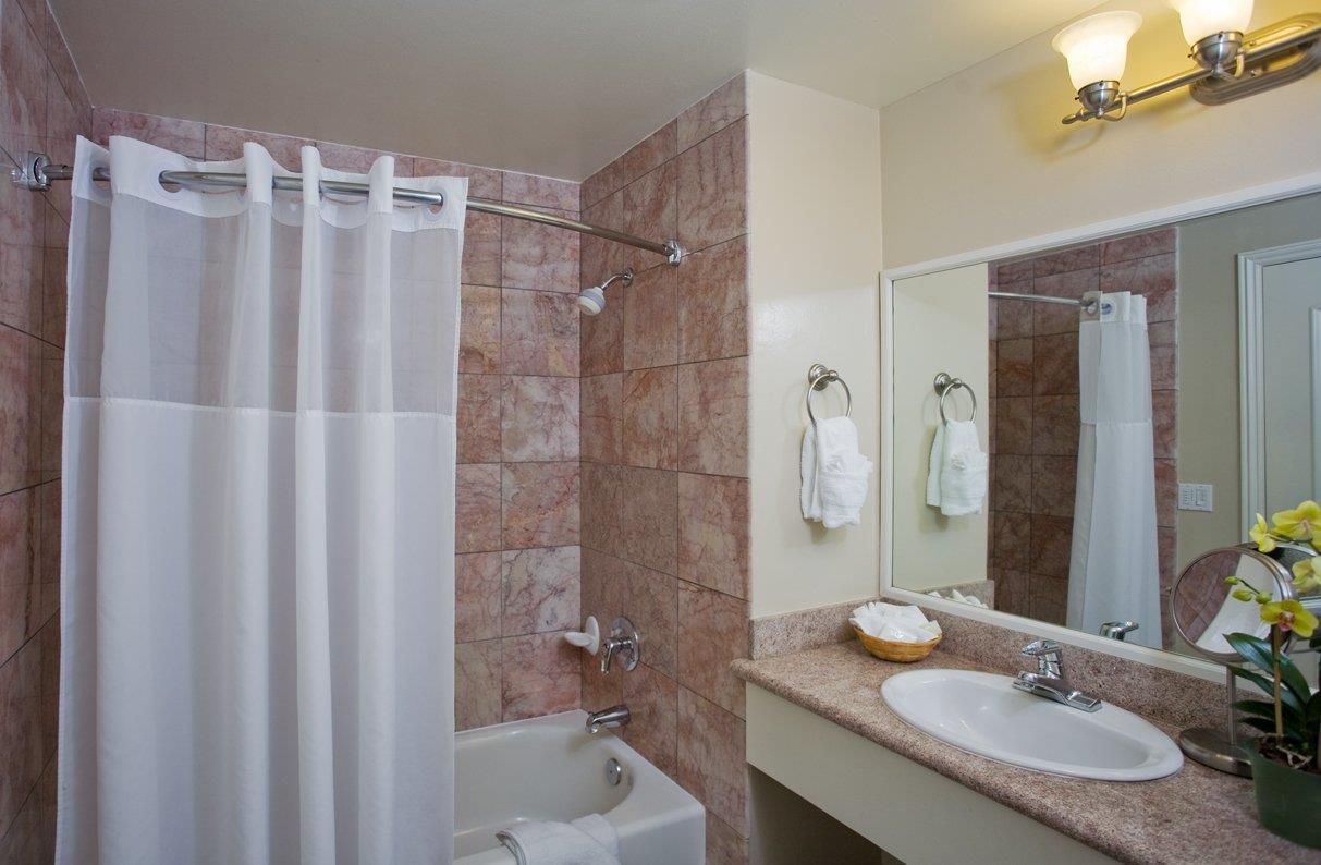 Red Cottage Inn & Suites Menlo Park, CA See Discounts