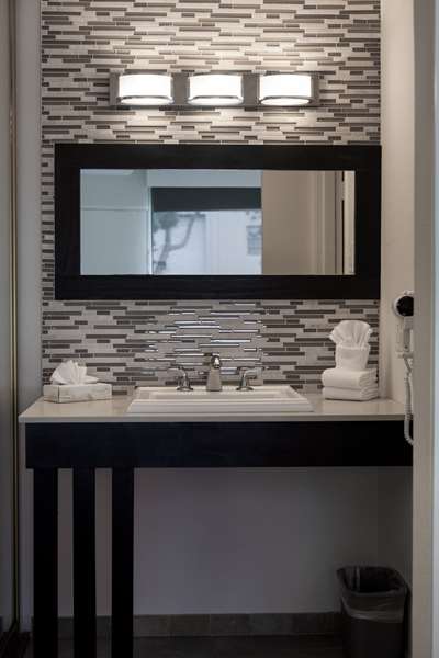Guest Room,Bathroom,On-Site