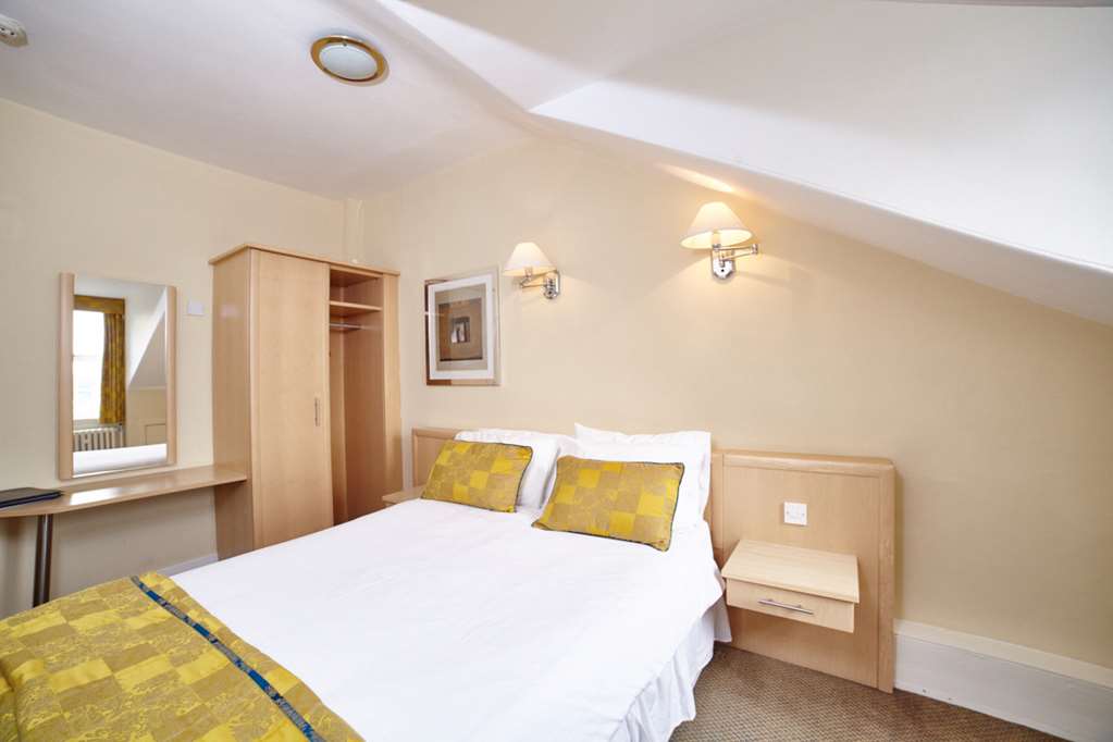 Station Hotel