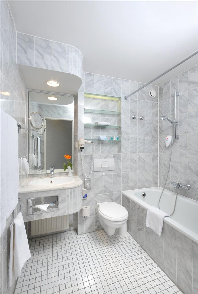 RELEXA WALDHOTEL SCHATTEN-guestroom-Guest Room,Guest Room Amenity.jpg