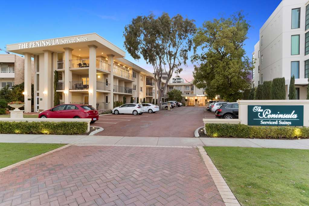 The Peninsula Riverside Apartments