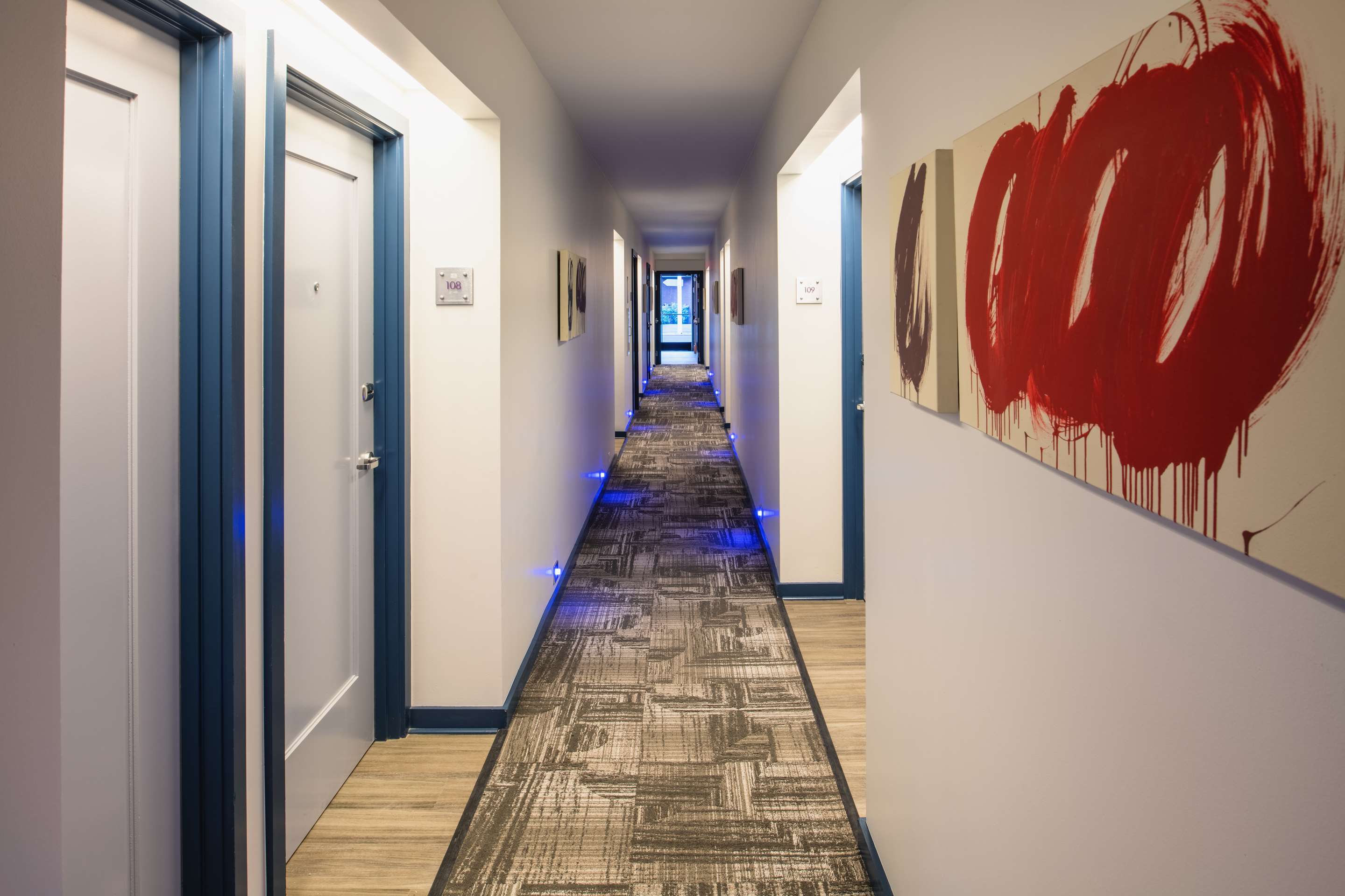 hotel keen public hallway floor | Hotel Keen