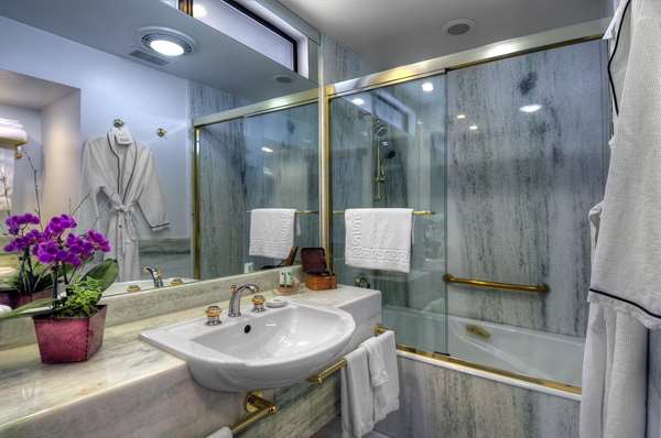  - Dinah's Garden Hotel Palo Alto