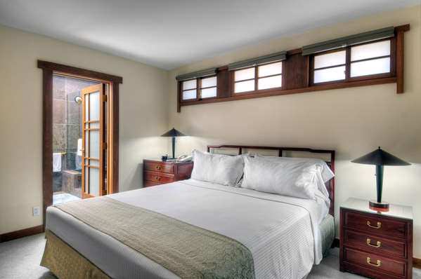  - Dinah's Garden Hotel Palo Alto