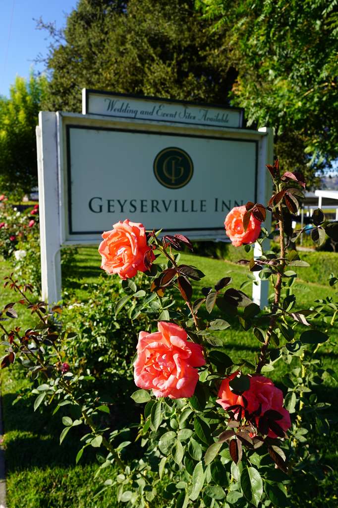 Geyserville Inn