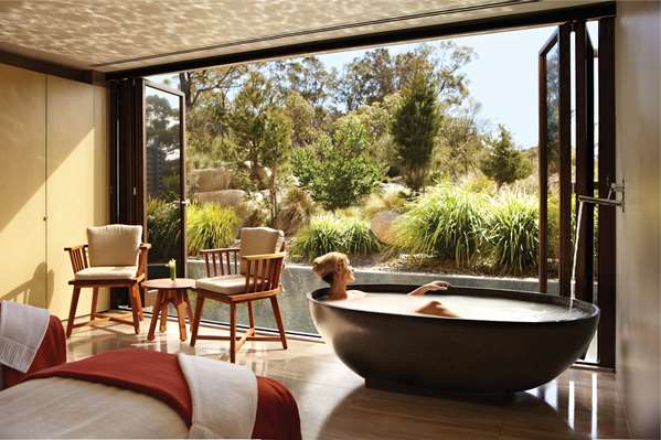 On-Site,Property Amenity,Spa
