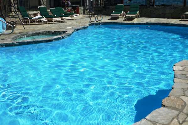 Pool - Americana Village Motel South Lake Tahoe