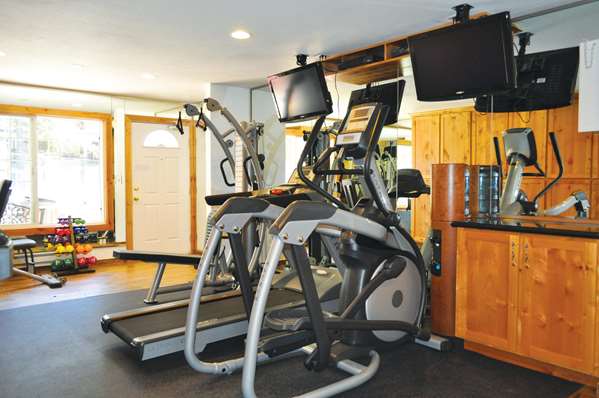 Fitness/ Exercise Room - Americana Village Motel South Lake Tahoe