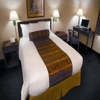  - Rogue Regency Inn & Suites Medford - I-5, Exit 30