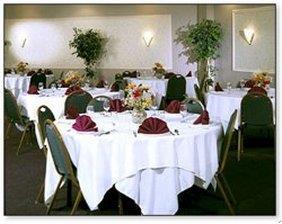  - Rogue Regency Inn & Suites Medford - I-5, Exit 30
