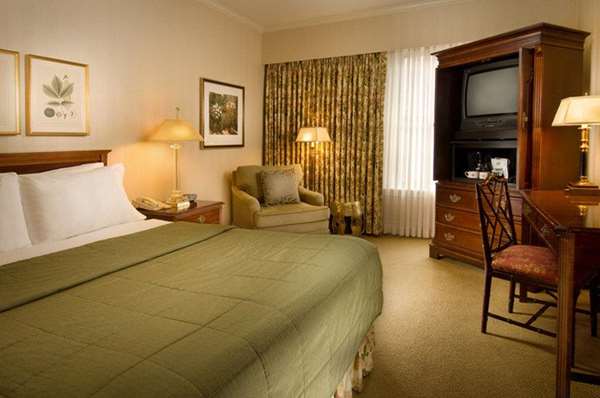  - Mayflower Park Hotel Seattle - I-5, Exits 165 & 165B