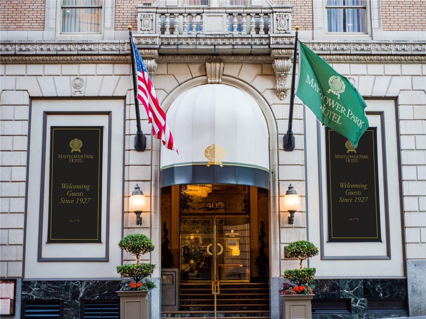 Mayflower Park Hotel