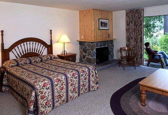  - Lake Quinault Lodge