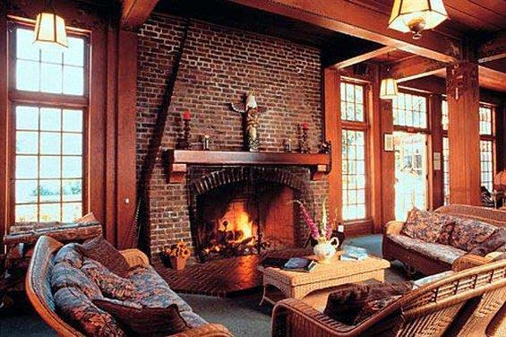  - Lake Quinault Lodge