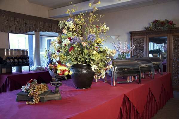 Restaurant - Wedgewood Resort Fairbanks