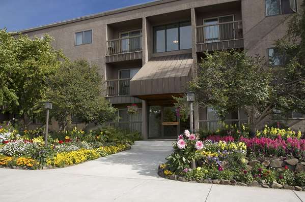 Exterior view - Sophie Station Hotel Fairbanks