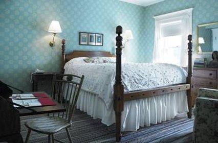  - Red Lion Inn Stockbridge