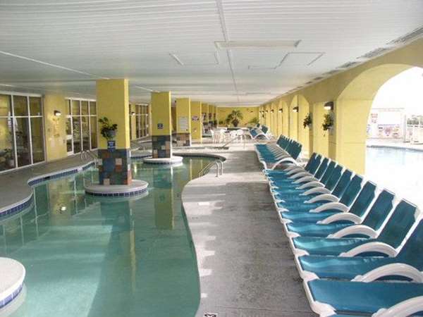 Pool - Camelot by the Sea Hotel Myrtle Beach