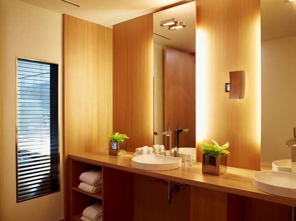  - Hotel Le Germain Maple Leaf Square Toronto