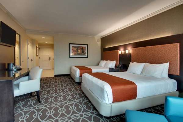  - Argosy Casino Hotel & Spa Riverside - I-635, Exit 11