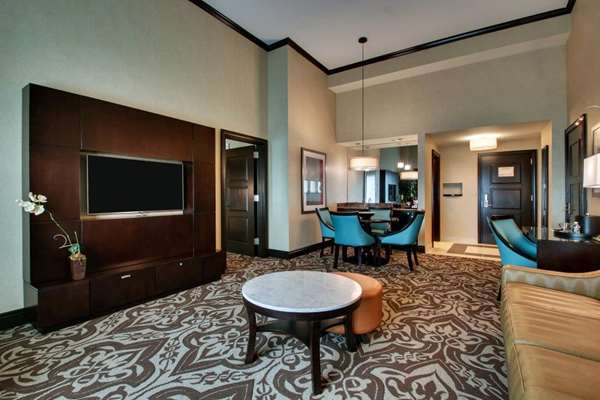 Suite - Argosy Casino Hotel & Spa Riverside - I-635, Exit 11