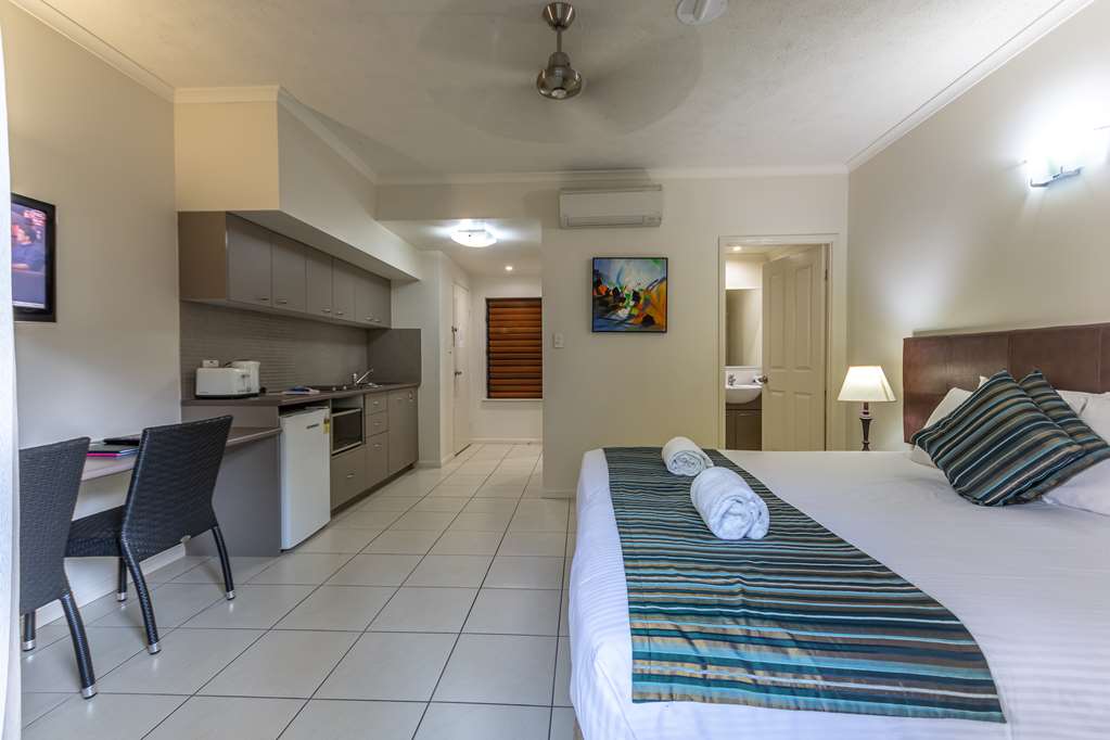 SOUTHERN CROSS ATRIUM APARTMENTS-guestroom-Guest Room,Suite,On-Site.jpg