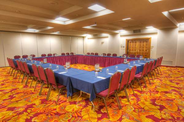  - MCM Elegante Suites Abilene