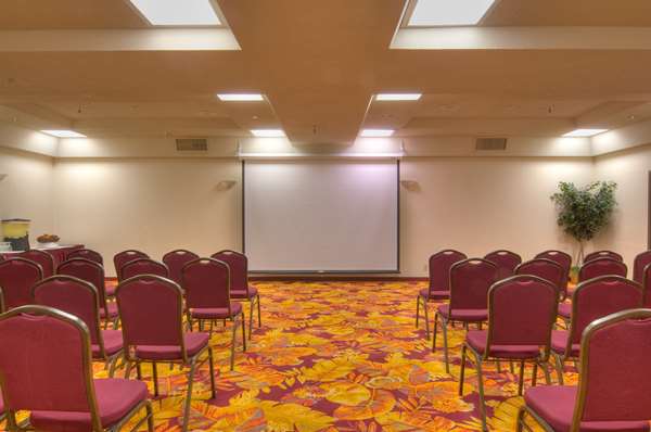  - MCM Elegante Suites Abilene