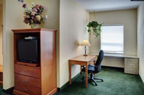  - Lakeview Inn & Suites Okotoks