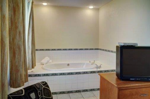  - Lakeview Inn & Suites Okotoks