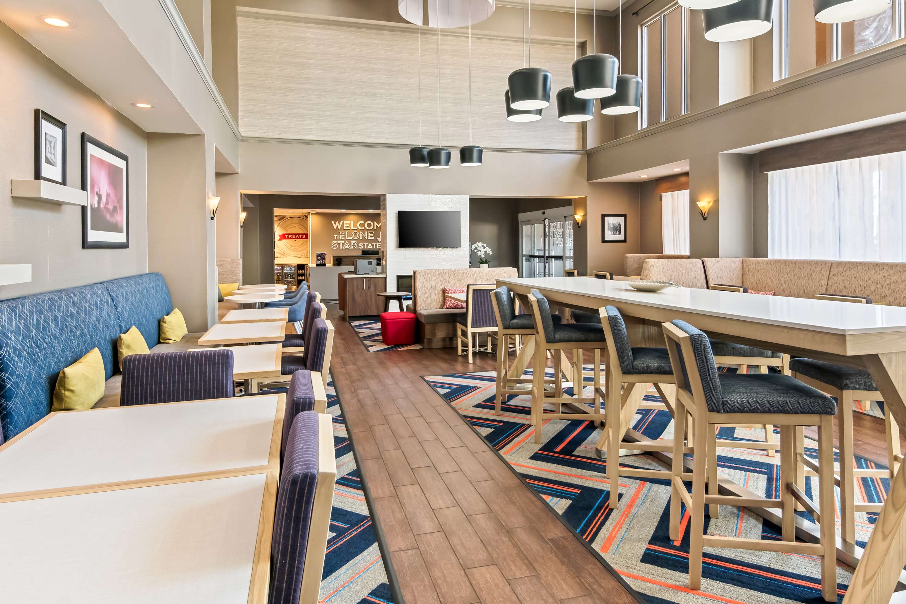 Breakfast Area | Hampton Inn & Suites Abilene I-20