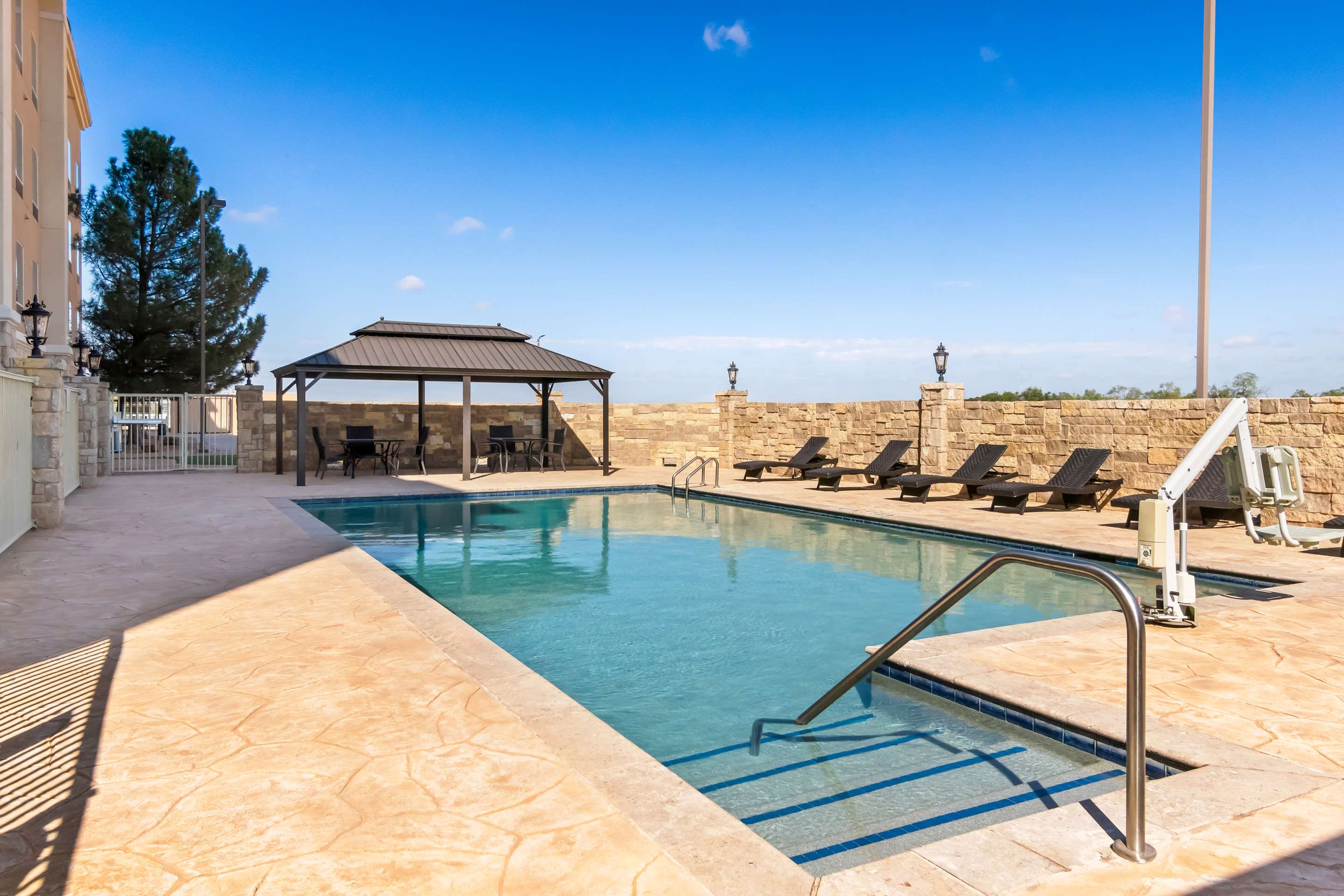 Pool | Hampton Inn & Suites Abilene I-20