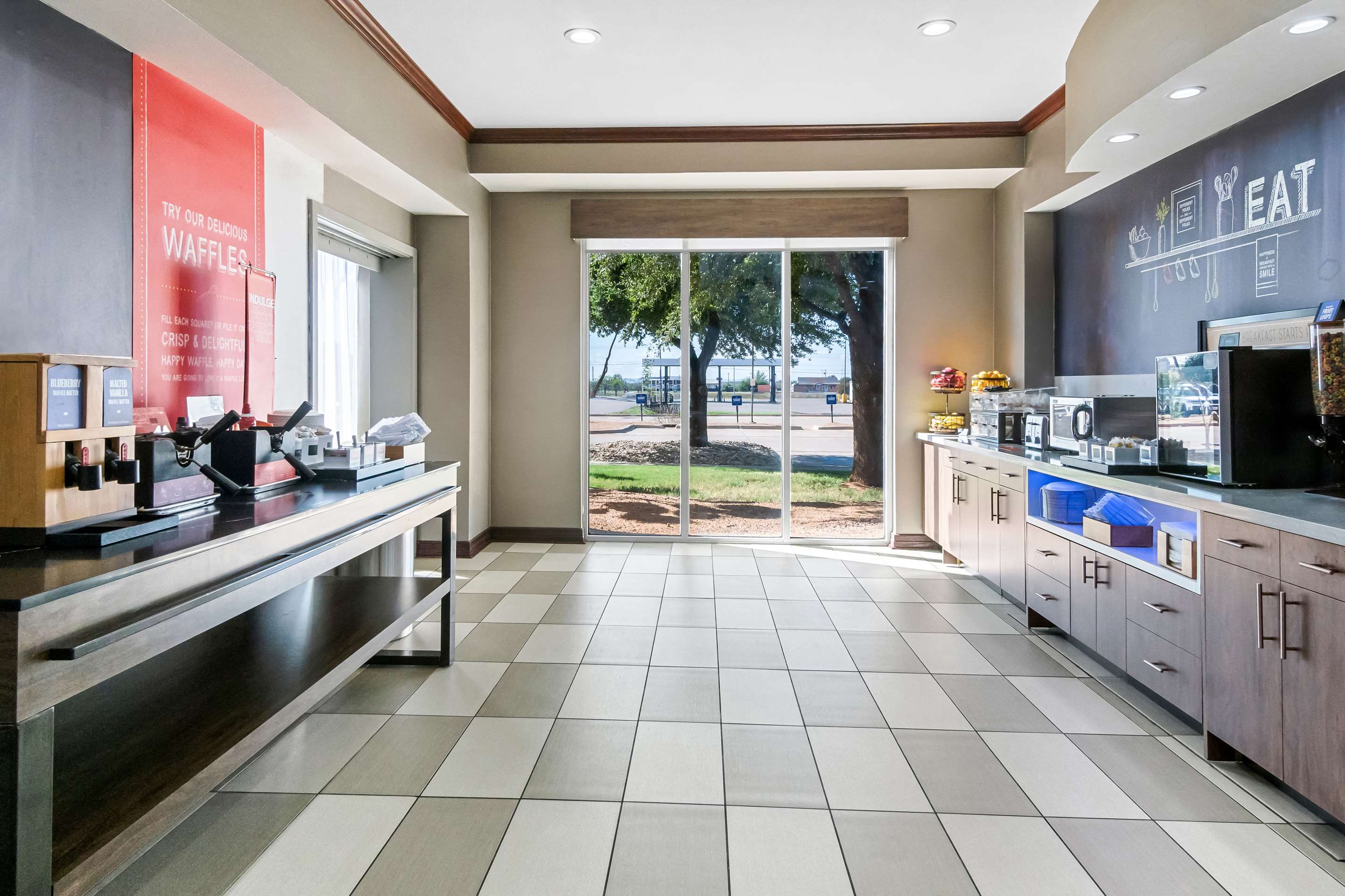 Breakfast Area | Hampton Inn & Suites Abilene I-20