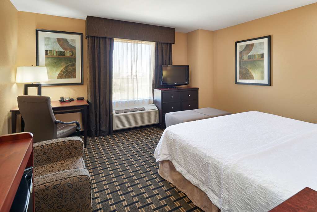 Hampton Inn Sweetwater Room Type - 1 KNG ACC ROLLIN SHWR NS