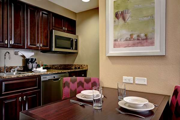 - Homewood Suites by Hilton Airport Albuquerque - I-25, Exit 221